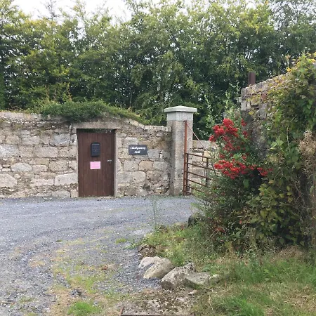 Lovely 3-bed House At Clashganny Mill Borris カーロー