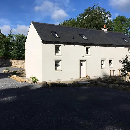 Lovely 3-bed House At Clashganny Mill Borris * カーロー